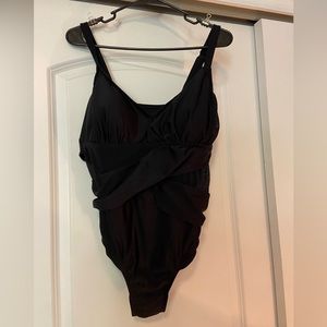 Ava & Viv Swimsuit, size 16W